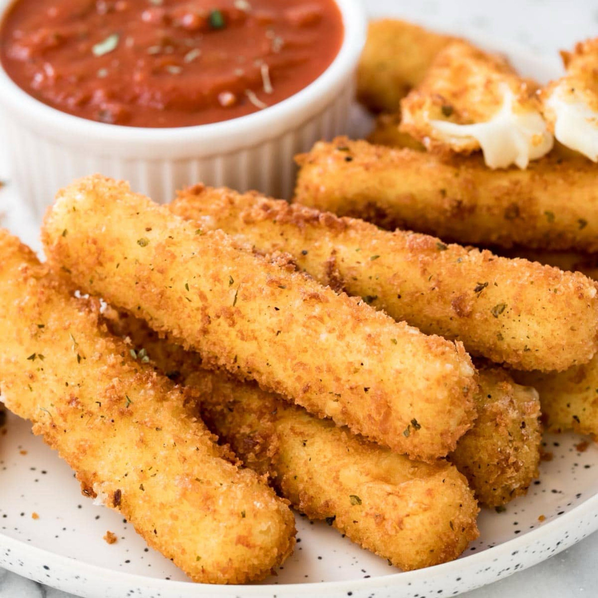 Mozzarella Sticks_0