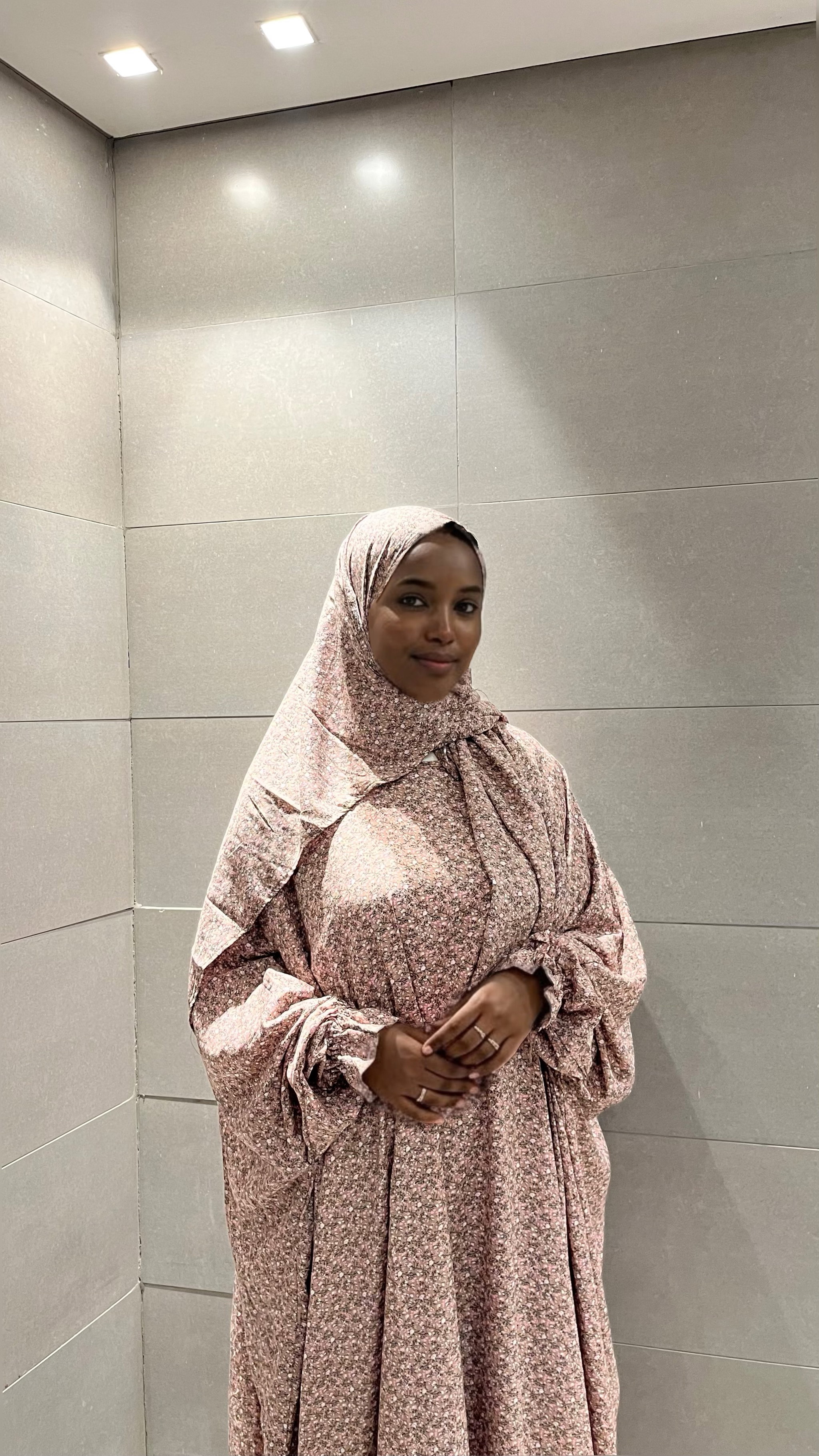 Floral Viscose Isdal - Dusty Rose_0