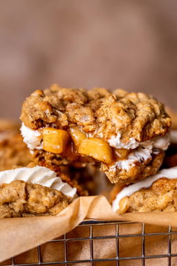 Apple Pie Cream Pie