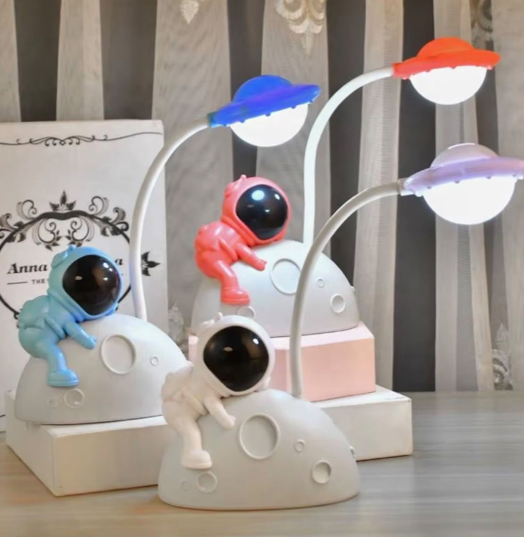Adorable Astronaut LED Desk Lamp