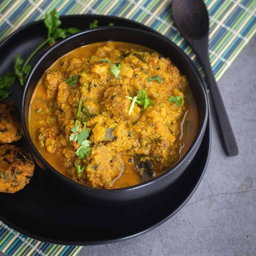 Chennai Vada Curry 