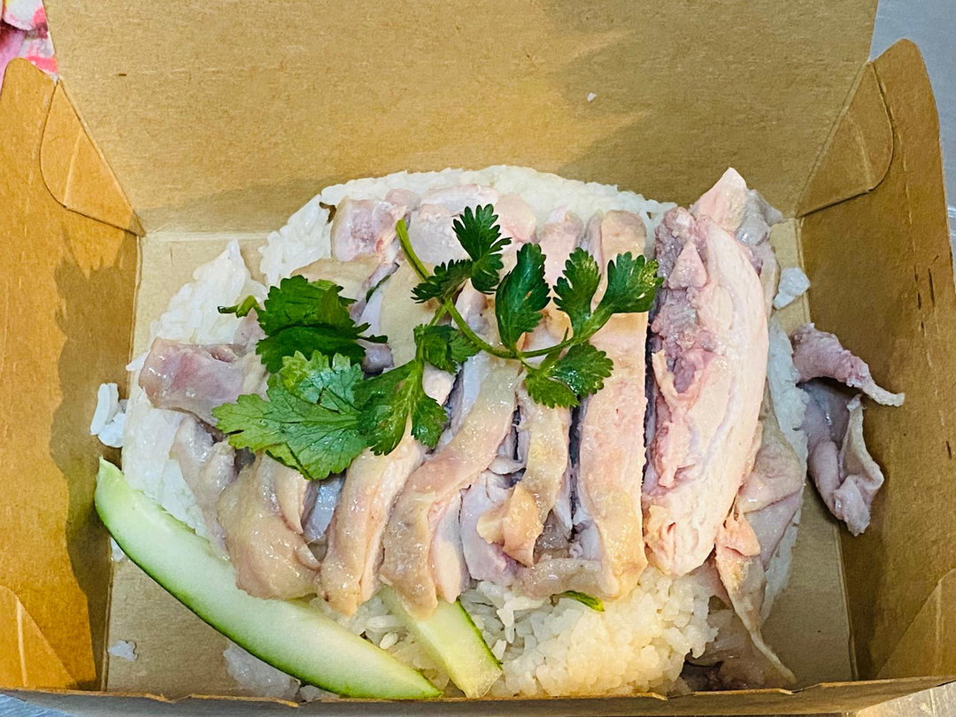  Steamed Chicken Rice (Main) (halal)