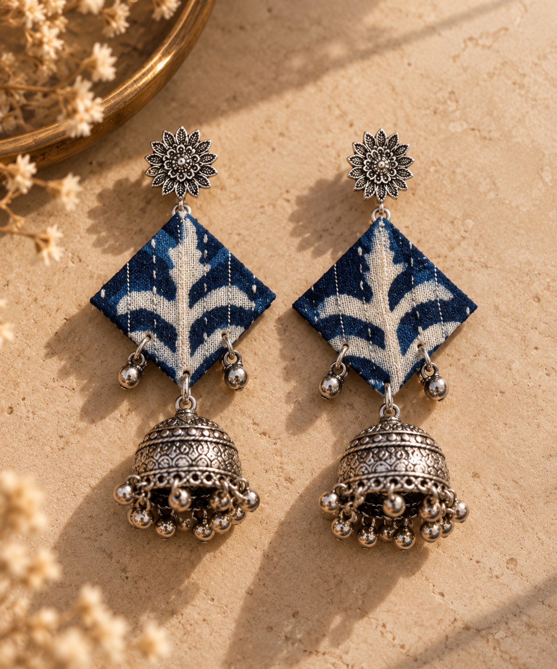 Neel Phool Jhumkas 💙_0