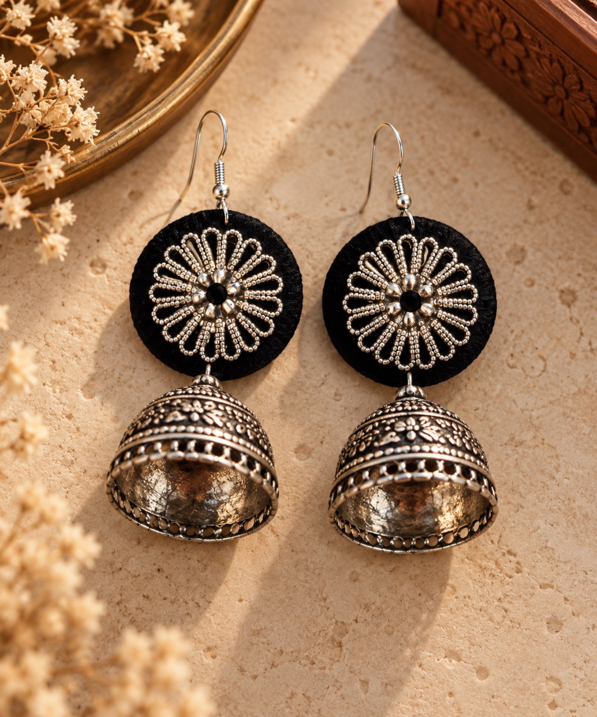 Kaali Phool Jhumkas_0