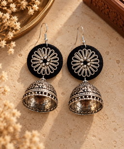 Kaali Phool Jhumkas