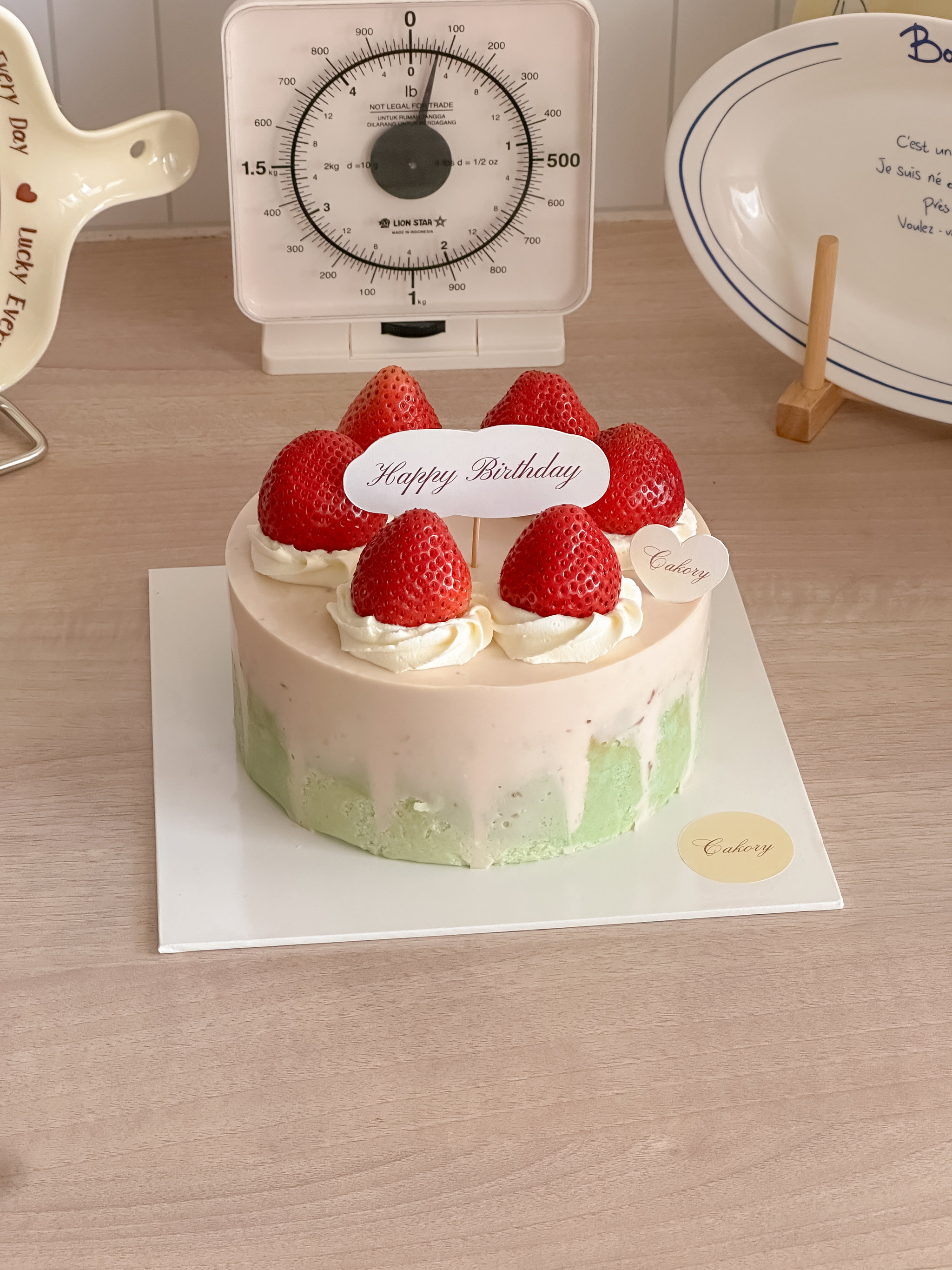 Strawberry Basque Burnt Cheesecake_1