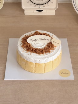 Biscoff Topping Basque Burnt Cheesecake