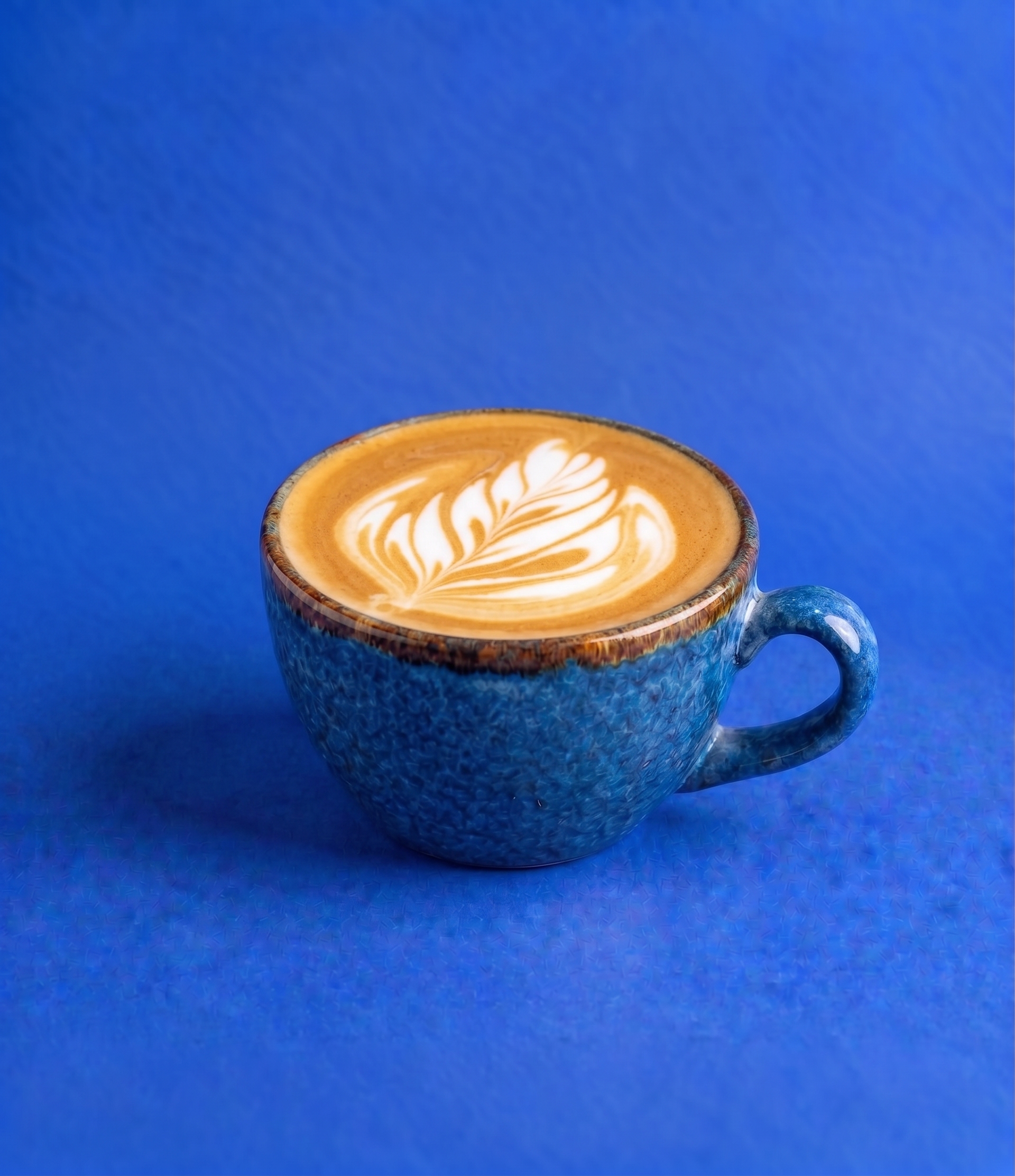 FLAT WHITE