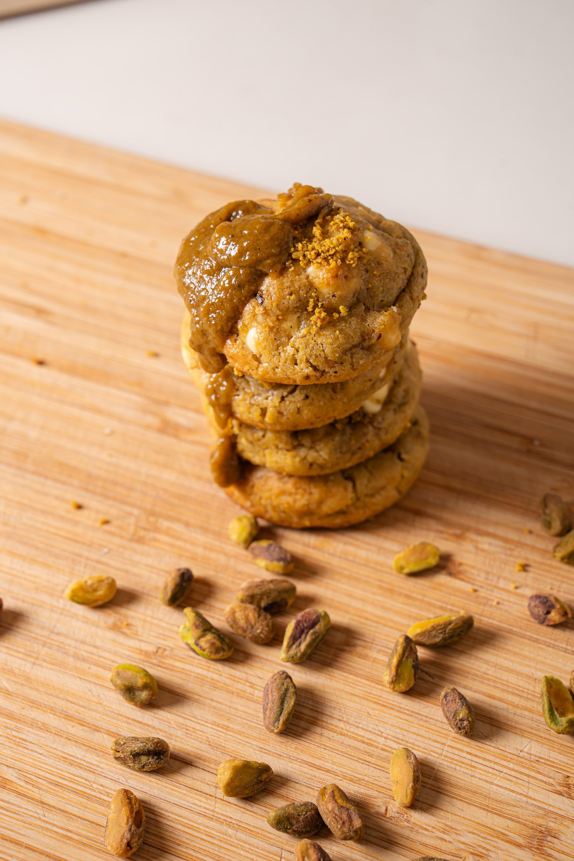 Pistacho and White Chocolate cookie box_0