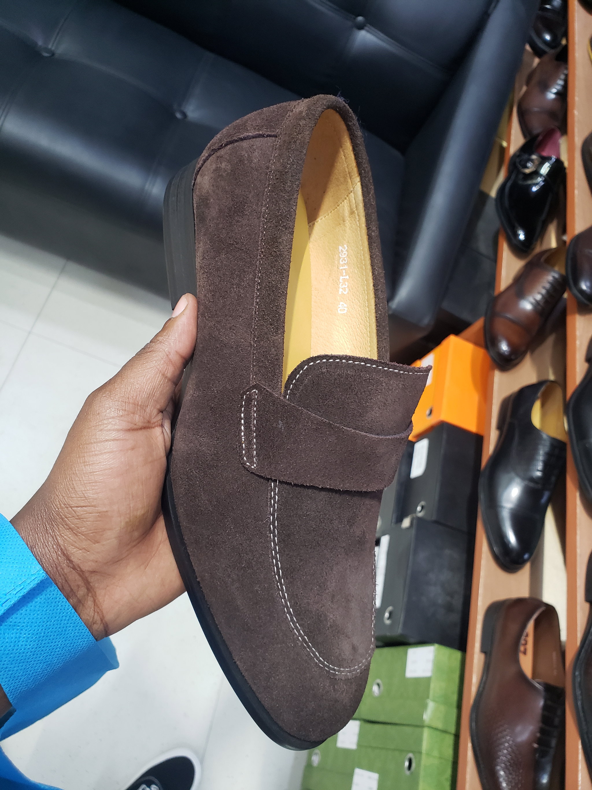 Cream & Dark Brown Suede Tassel Loafers_1
