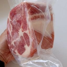 Pork Collar Utuh 500gr_0
