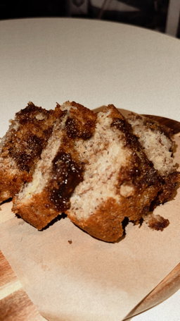 Banana Cinnamon loaf 