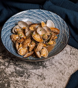 Garlic Soy Clams