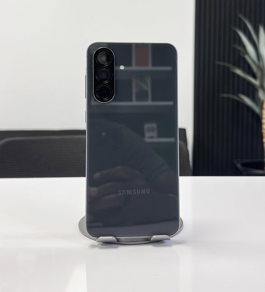 Used Samsung A56 5G 256gb