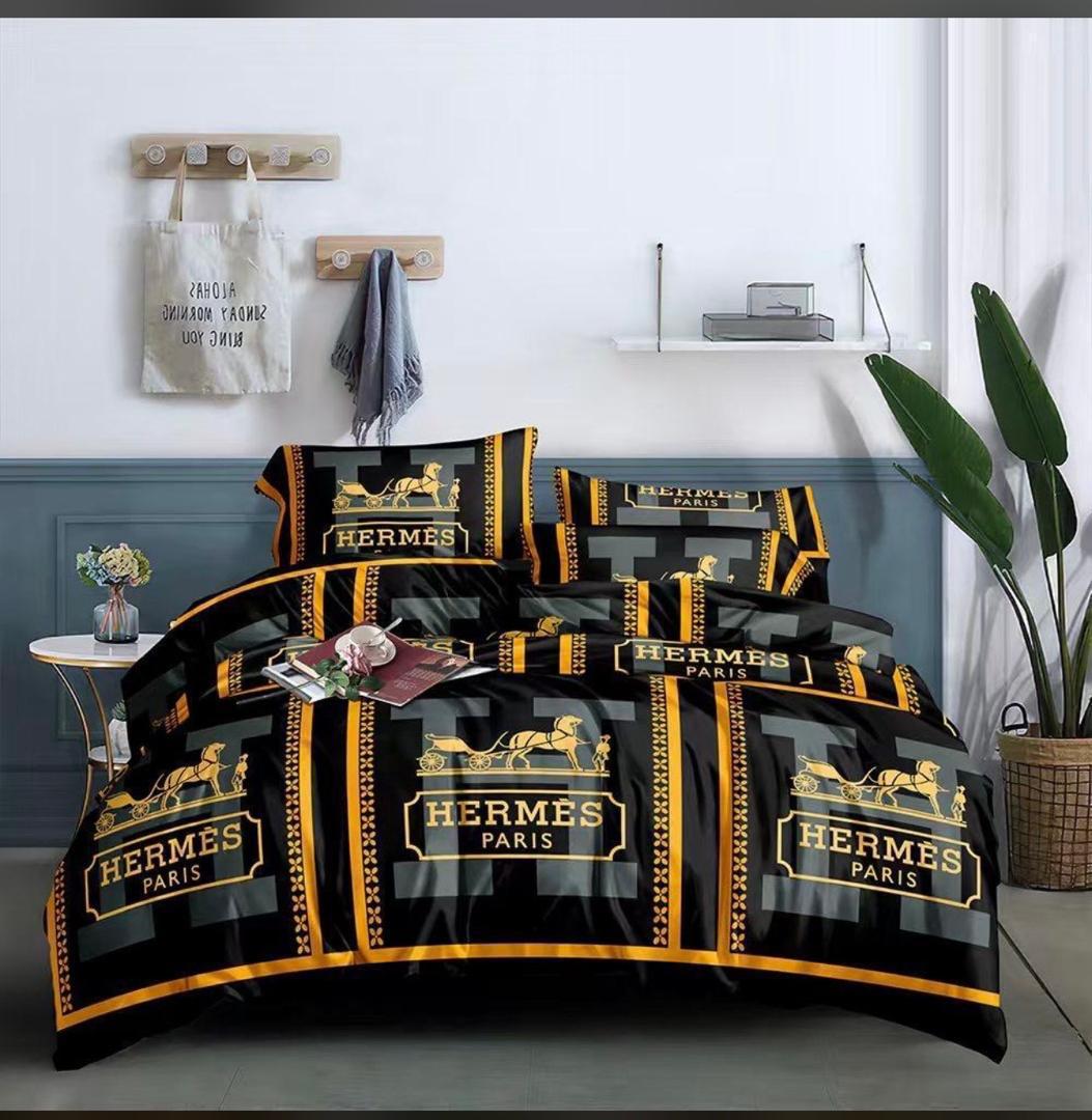Bedsheets with 4 pillowcase_4