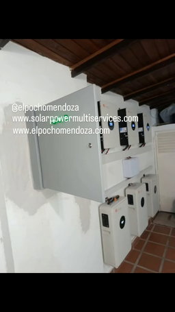 FELICITYSOLAR KIT TRFASICO 15KW CON TRES (3) INVERSORES DE 5KW PARALELIZADOS CON TRES (3) BATERÍA DE 100Ah - TOTAL 300Ah). 