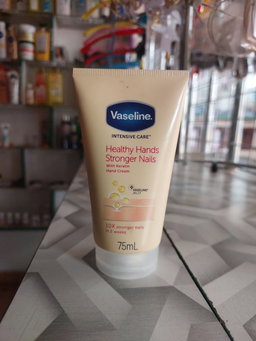 Vaseline Intensive Care Healthy Hands Stronger Nails Hand Cream 75 ml