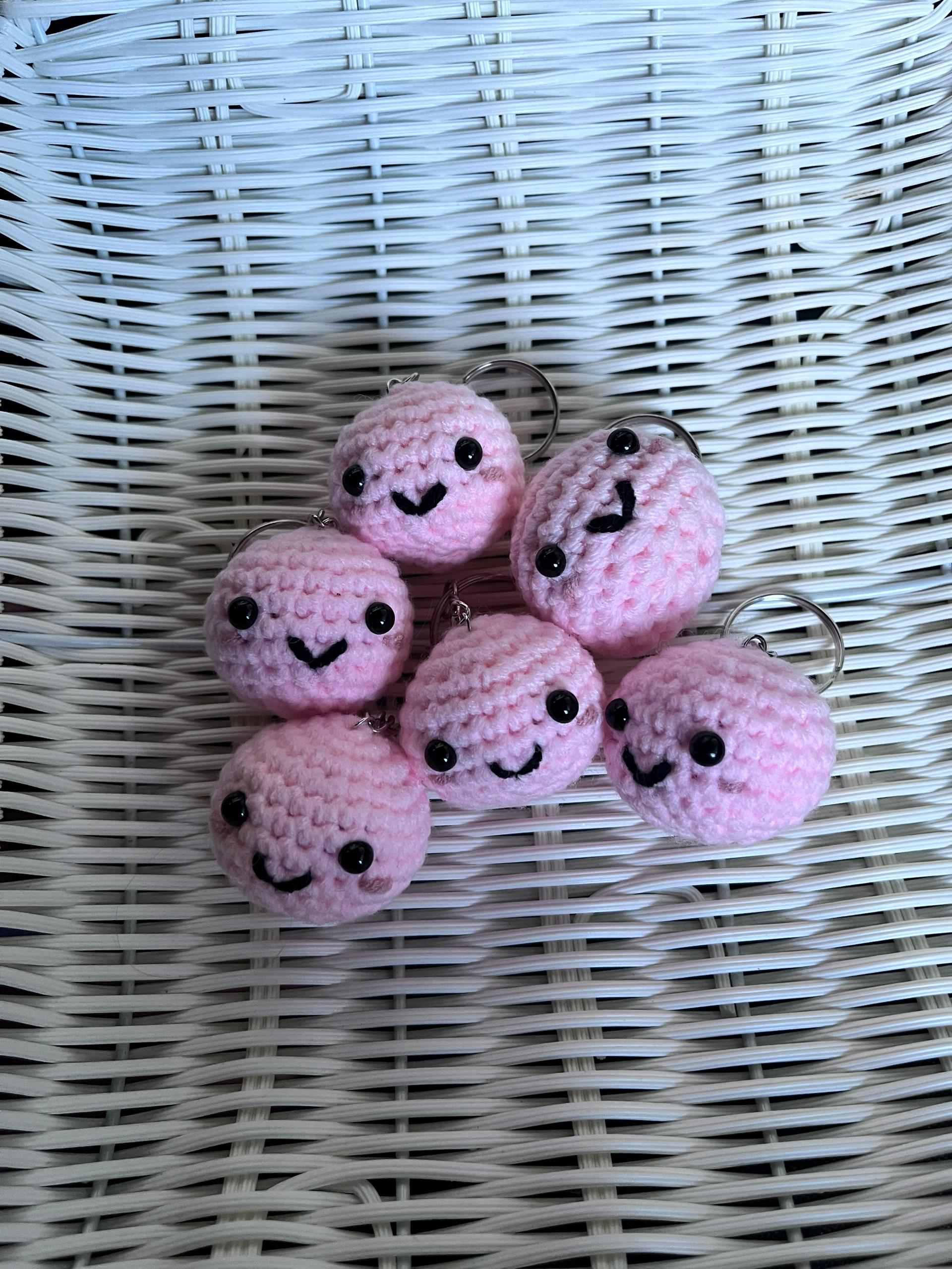 PINK CROCHET KEYCHAIN (1 piece)_0