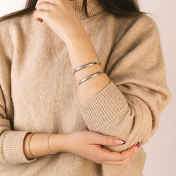 Bracelete Vivienne Prateada - Para Usar Em Conjunto