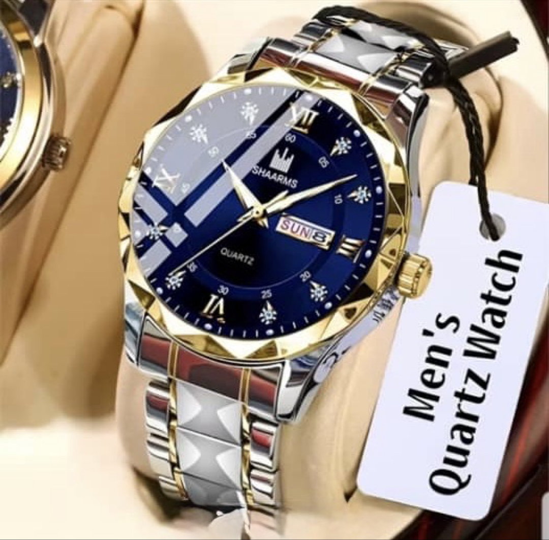 Men’s golden quartz watch