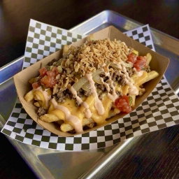 Cheesy Fries With Beef