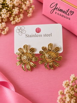 Aretes Flor Dorada Elegante Acero Inoxidable