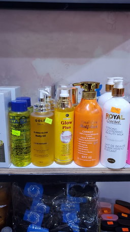 COSMETICS & BEAUTY