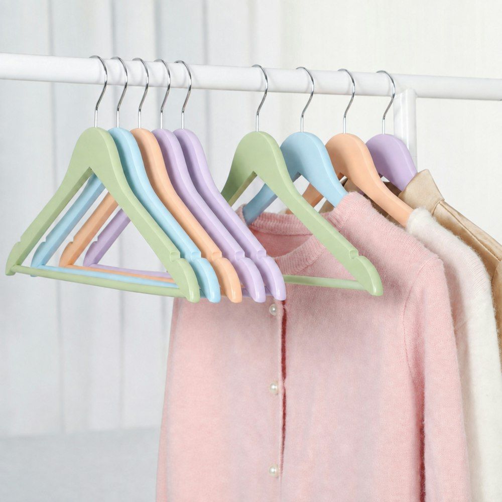20x Luxury Pastel Wooden Hangers_0