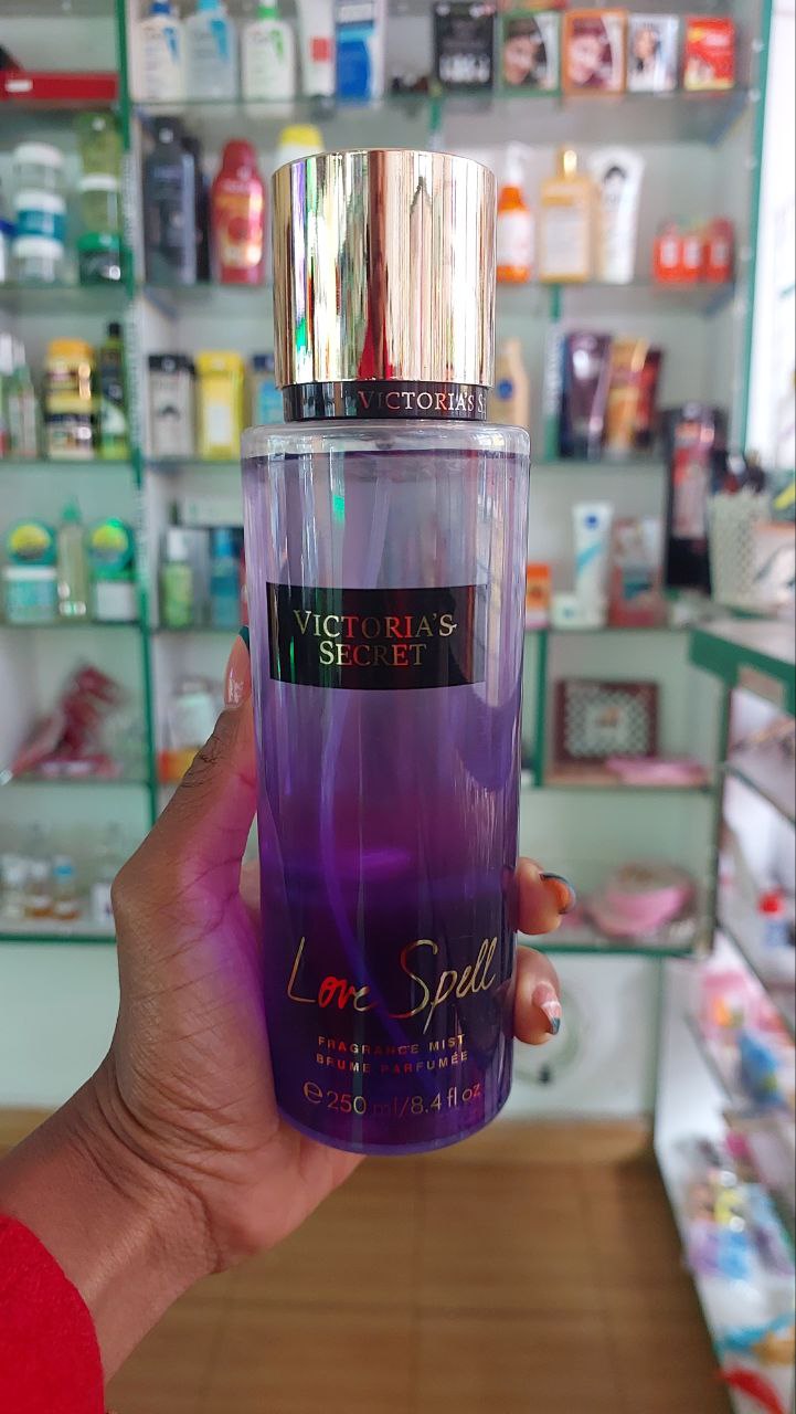 Victoria's Secret Love Spell Fragrance Mist 250ml_0