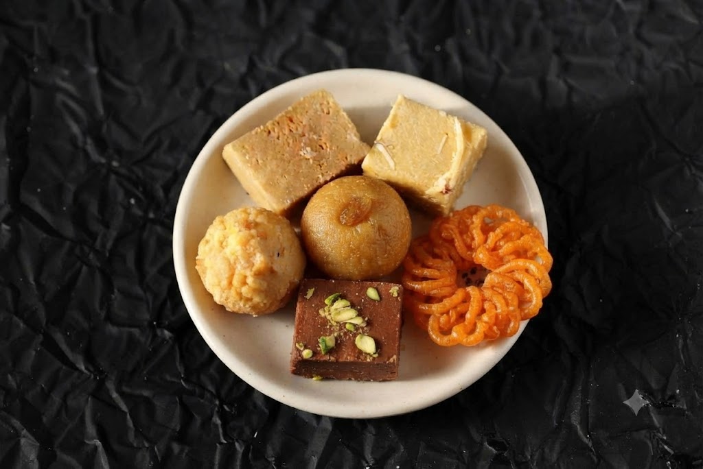 Assorted Sweet Box 500g_0