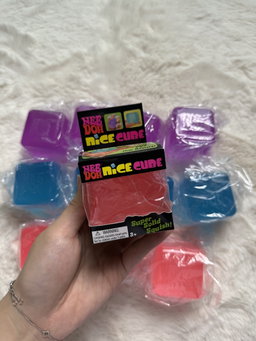 🧊 Ice Cube Squishy