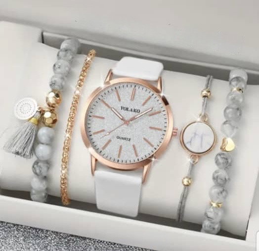 Women watches with bracelets