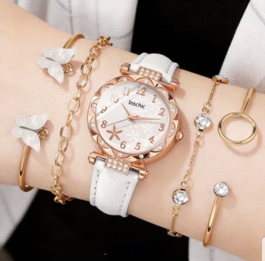Women watches with bracelets