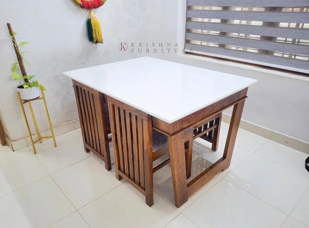 SPACE-SAVING 4-SEATER DINING TABLE SET