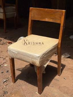 MINIMALIST CUSHIONED DINING CHAIR