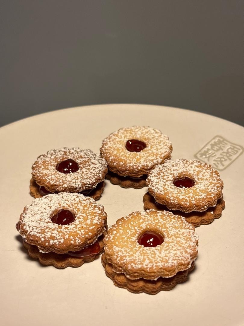 Jam filled Cookies (3 pc)_0