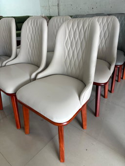 LUXURY DIAMOND-QUILTED DINING CHAIR FULL WHITE