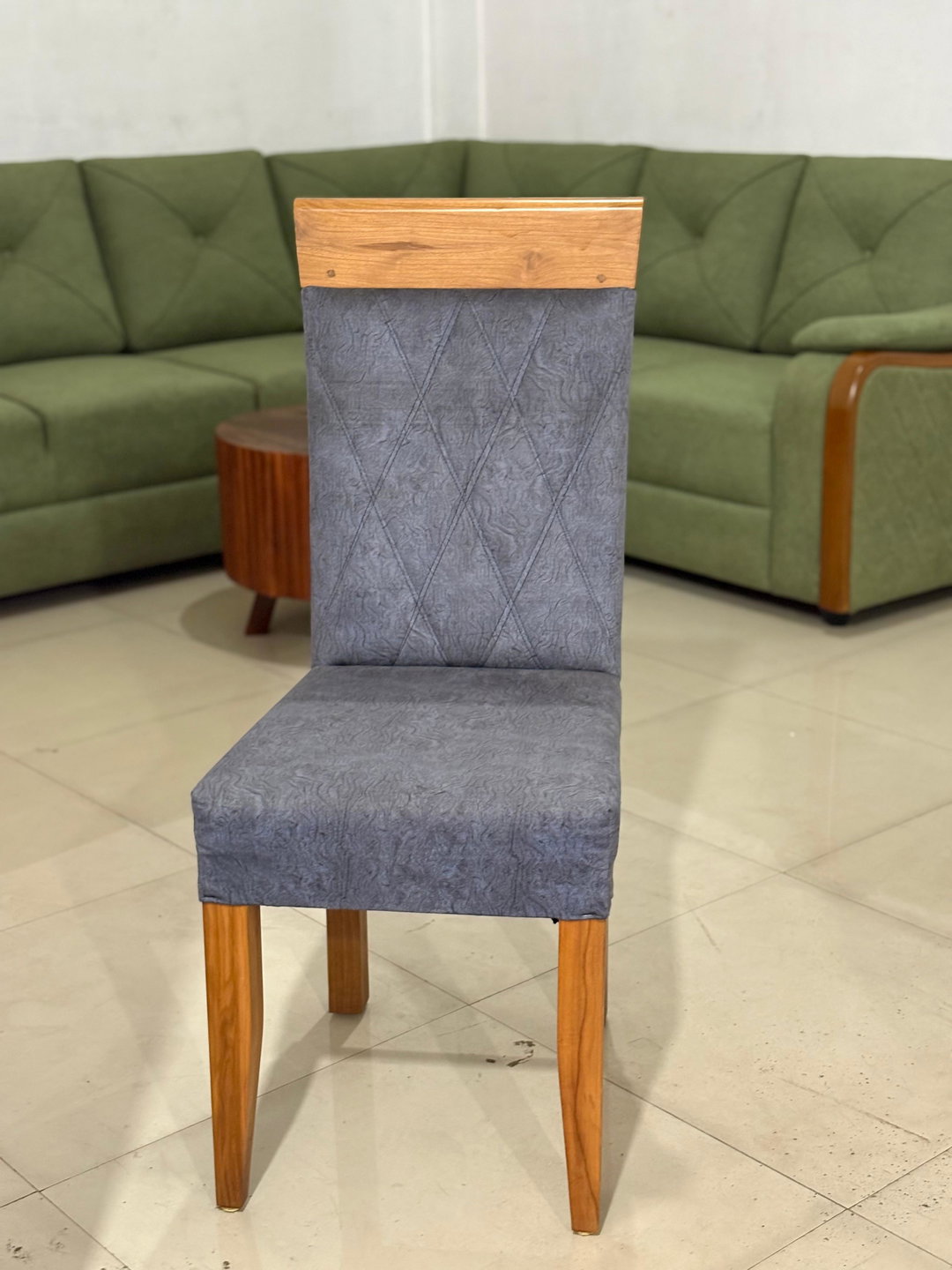 HIGH-BACK UPHOLSTERED DINING CHAIR