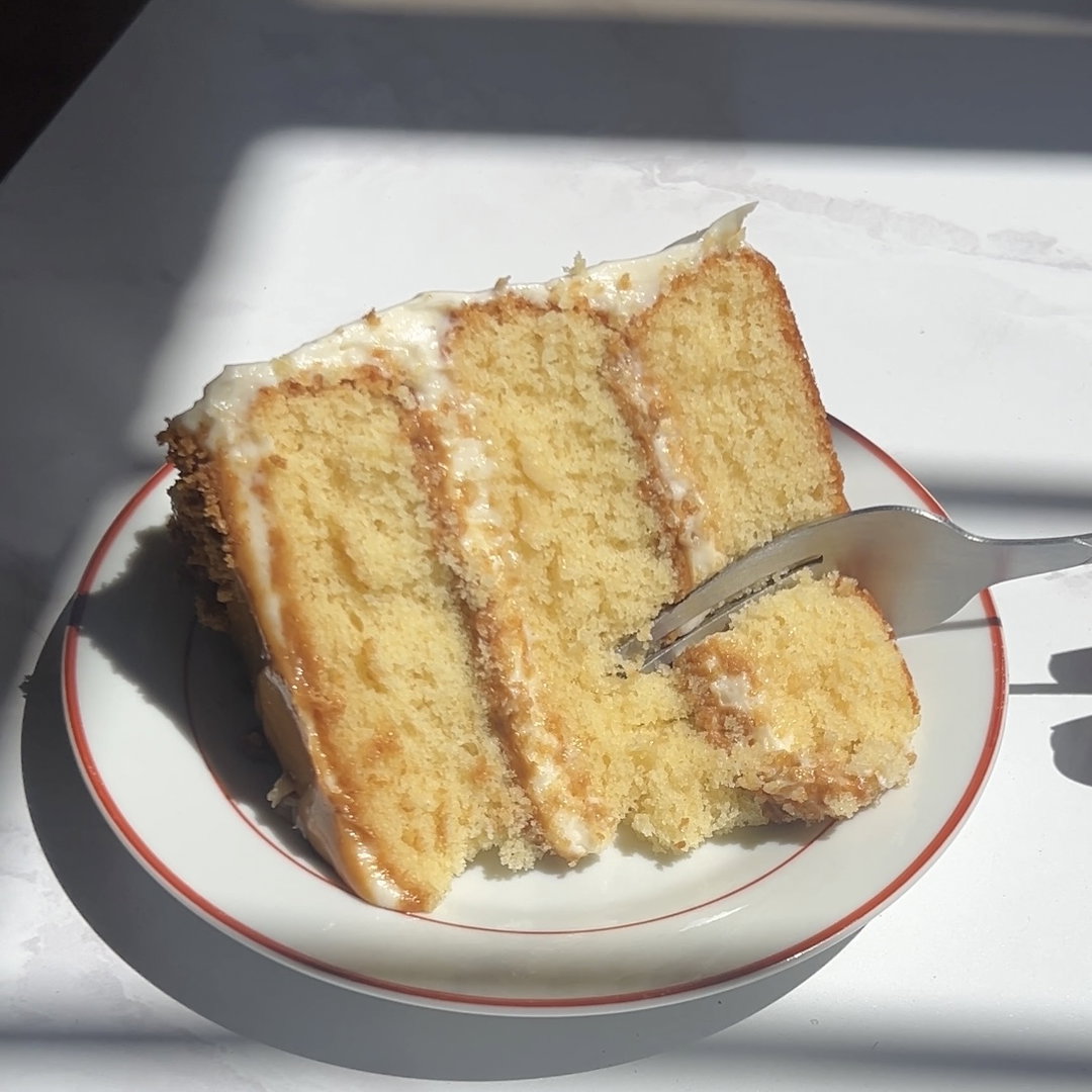 Biscoff and cream cheese frosting cake