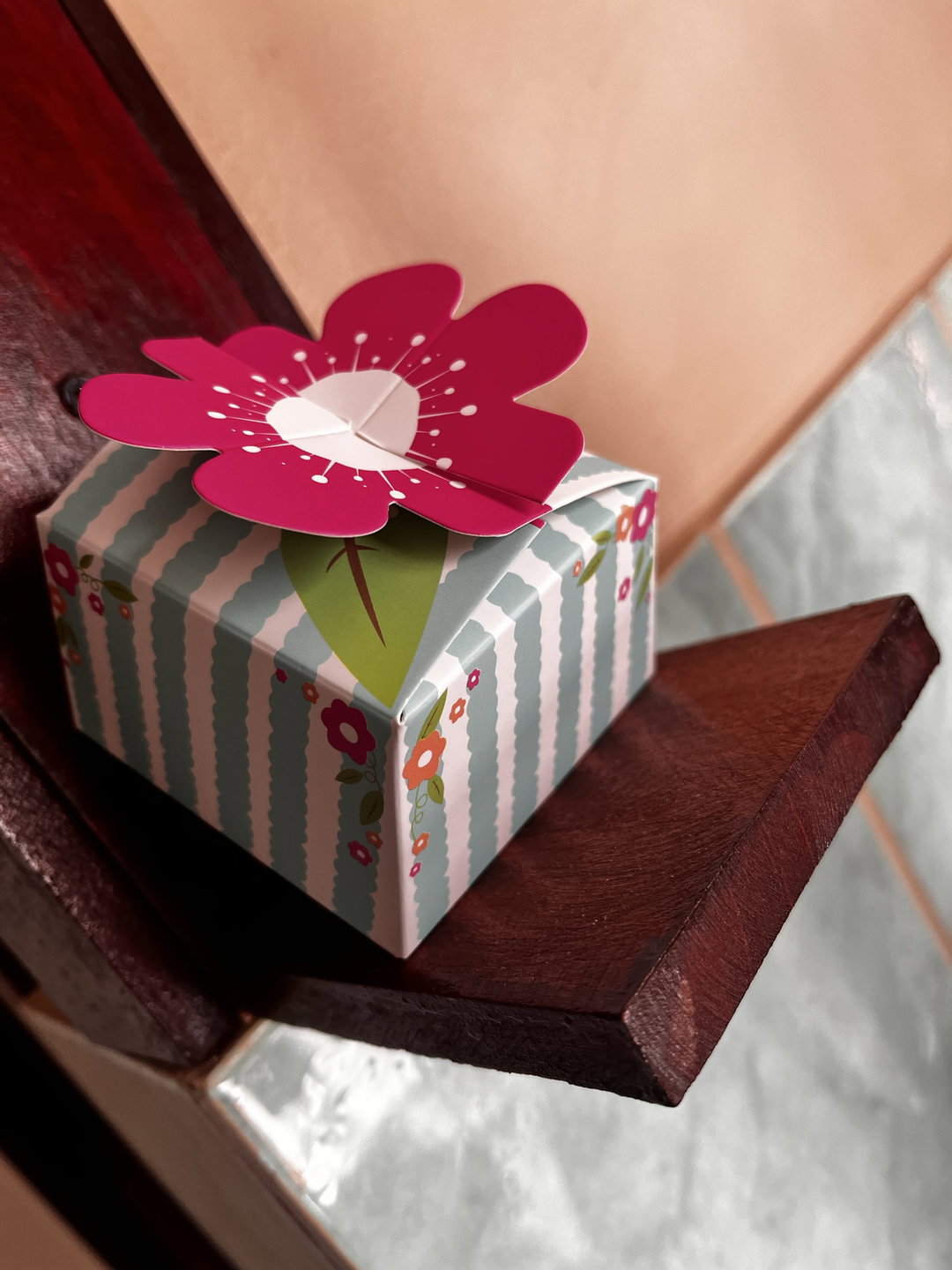 Caja forma de flor