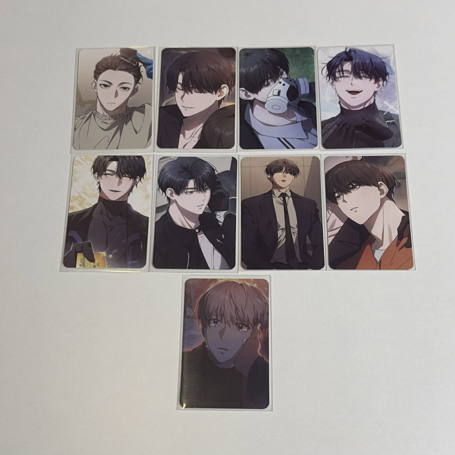 The hunter’s gonna lay low china pop up - Photocard_1