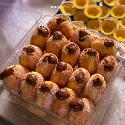 Bomboloni stuffed