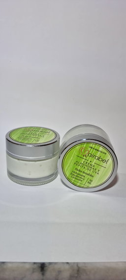 Crema Almendras y Pepita de Uva 50 GR