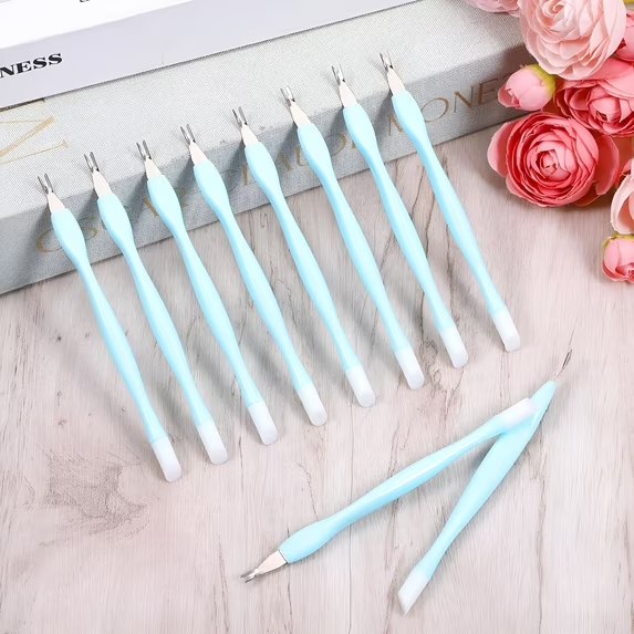 Dual-Ended Cuticle Pusher and Trimmer/Cutter V-Shaped Dead Skin Fork