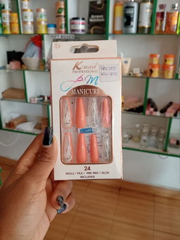 K Nail Professional Manicure Pressons 24pcs Peach