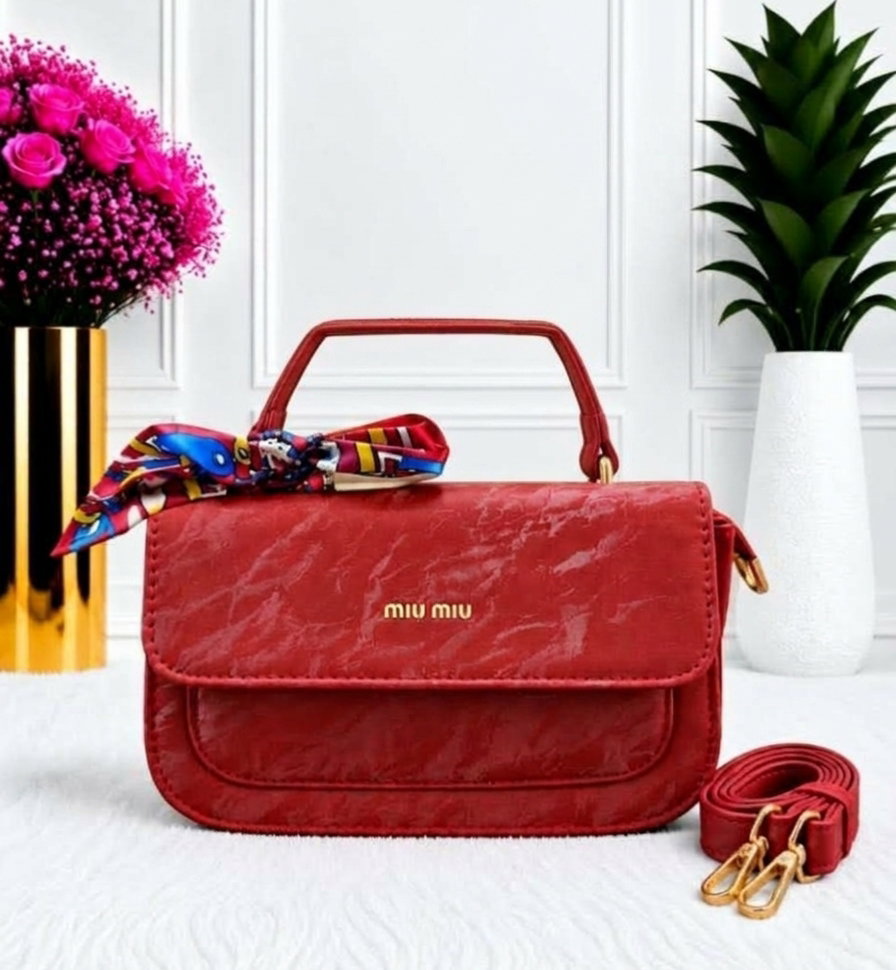 Bold Crimson Textured _0