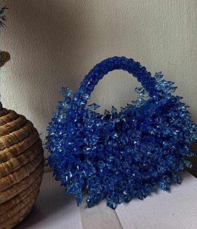 The E'clat - Blue