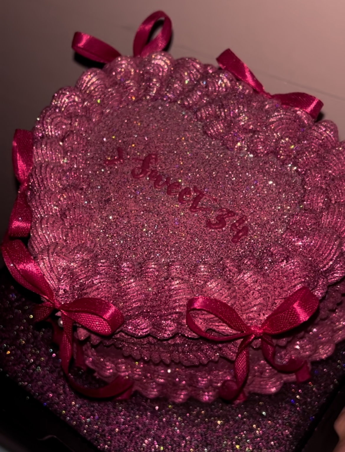 Dark pink Glitter Cake_1