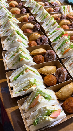     Sandwiches & Kuih-Muih Sets