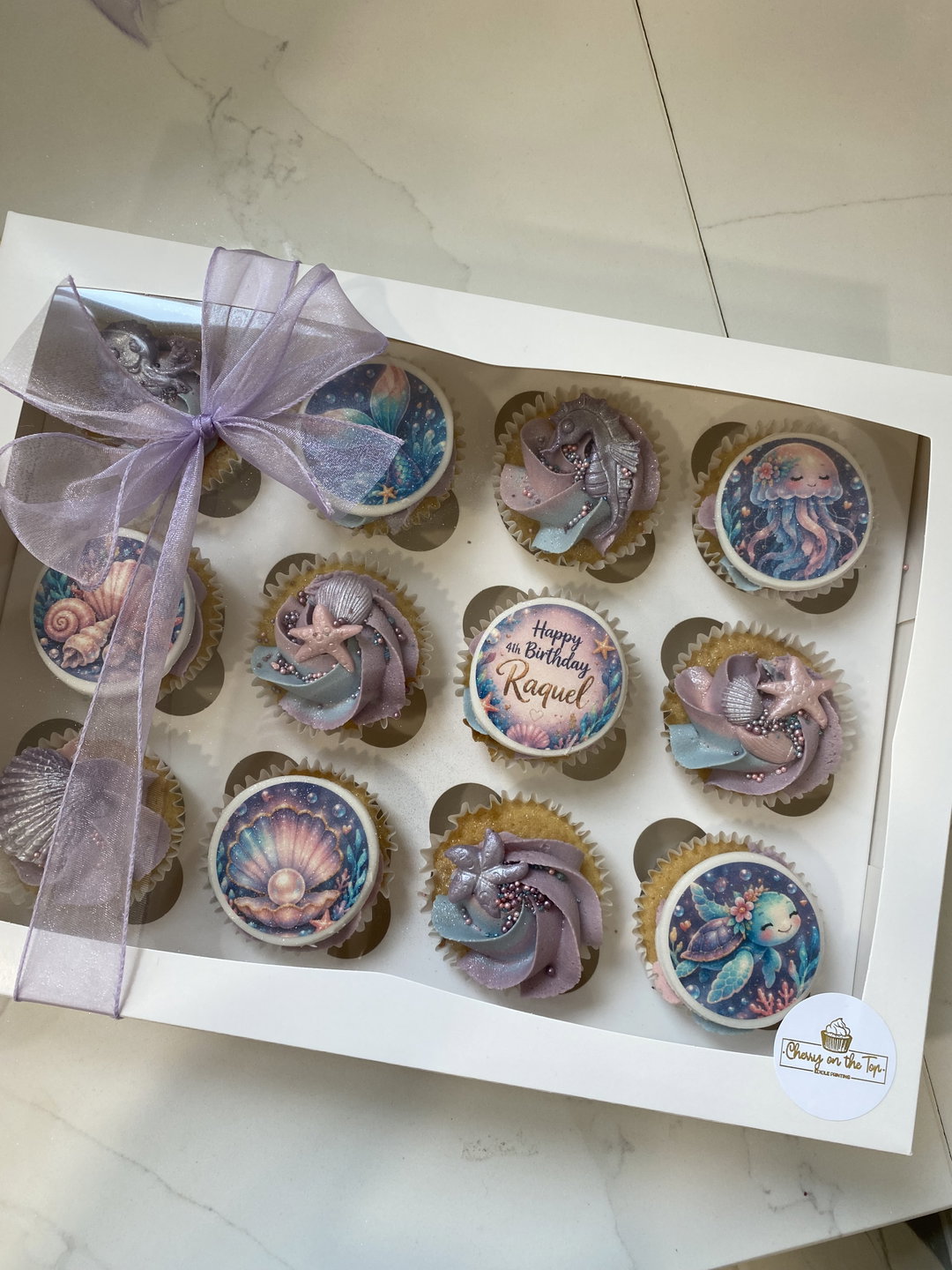 Box of 12 Cupcakes